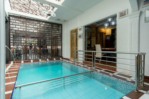 Naufal Guest House by OYO Rooms, Book Pension Hoteller i Medan med parkering, Parkering
