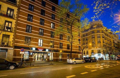 Leonardo Boutique Hotel Madrid, Забронировать Бутик-отель Шамбери Мадрид, рядом с Каналь