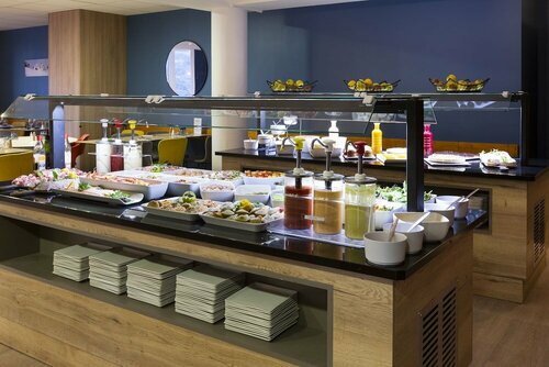 SOWELL HOTELS Mont Blanc et SPA, Забронировать Курортный отель Отели Монблана с парковкой, Парковка