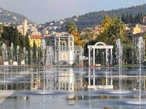 Logis Hôtel Villa Victorine, Забронировать Отель Арена Ницца, рядом с Пляж Обри-Леконт