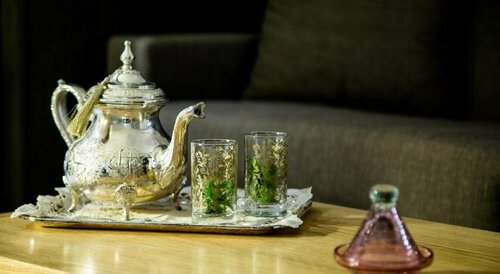 Hôtel Belvédère Fourati, Rezervovat Hotel Hotely v Tunis se snídaní, Snídaně