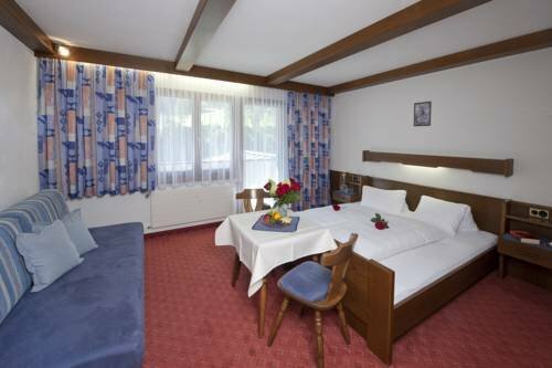 Hotel Romantica, Réserver Hôtel Hôtels à Samnaun avec parking, Parking