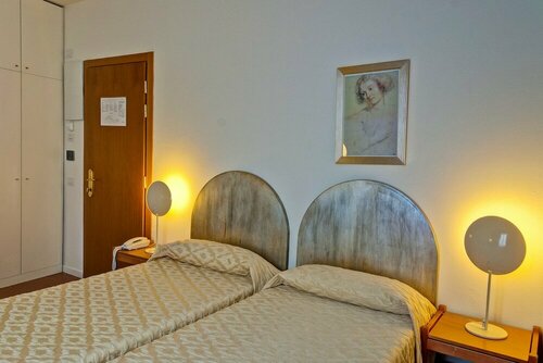 Residenza Ognissanti, Забронировать Отель Отели Флоренции 3 звезды, рядом с Парк Кашине, 3*