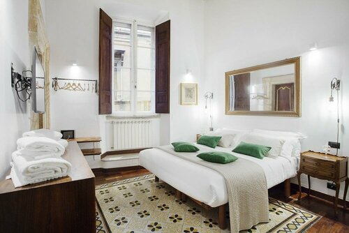 Palazzo Del Duca Piazza Navona Campo dei Fiori Piazza del Fico Guest House, Забронировать Отель Отели Рима 3 звезды, рядом с Мост Фабричо, 3*