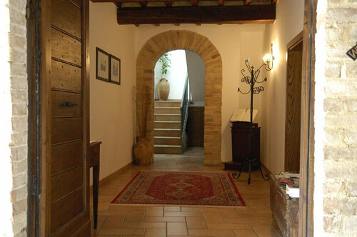 Agriturismo Il Borghetto, Book Landbrugsophold Hoteller i Montefalco med parkering, Parkering
