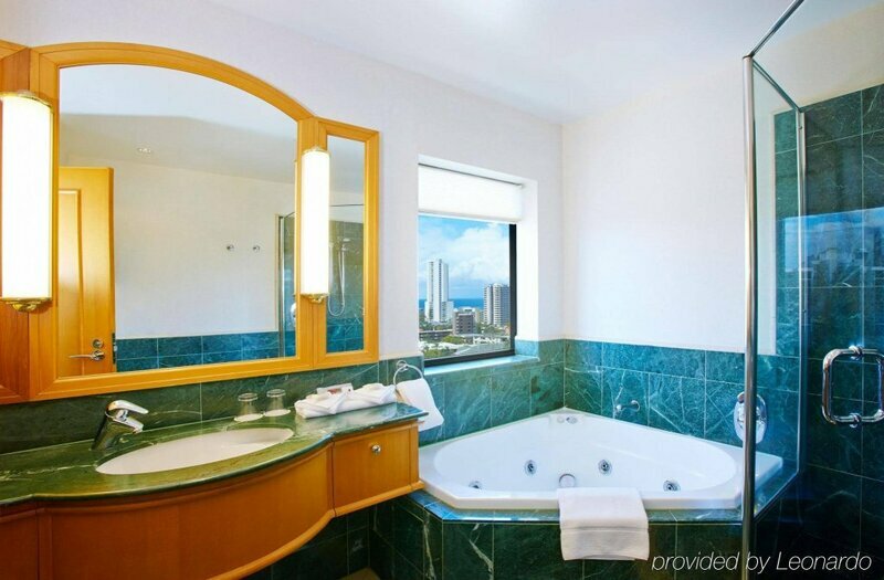 Crowne Plaza Surfers Paradise