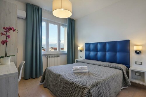 Hotel Nuovo Tirreno, Book Hotel Camaiore Versilia