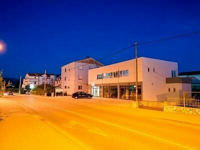 All Saints Suites B&B Kastela, Забронировать Отель «постель и завтрак» Каштель-Штафилич Каштела