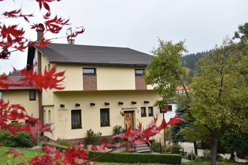 Penzion Severka, Book Hotel Hoteller i Liberec Region med parkering, Parkering