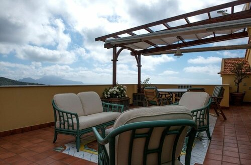 La Terrazza sul Mare, Забронировать Отель Отели в центре Масса-Лубренсе, в центре, Завтраки