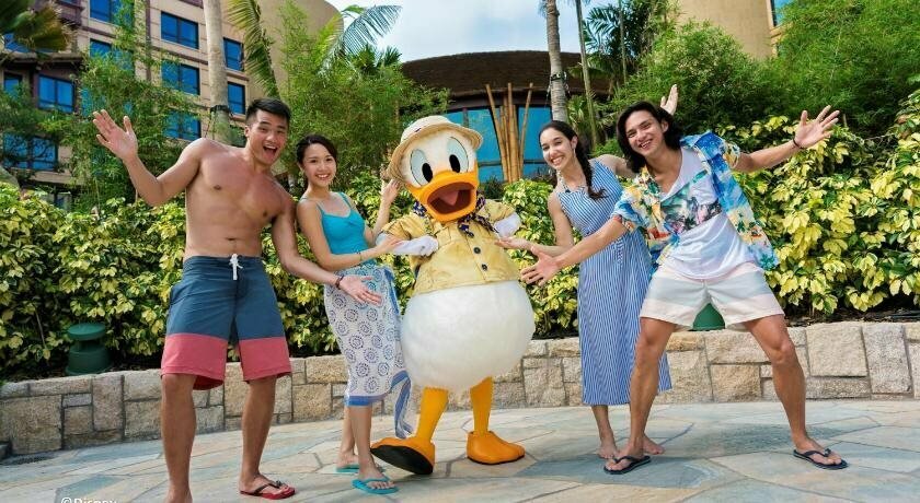 Disney Explorers Lodge
