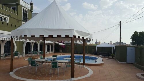 Hostal Castellverd, Забронировать Хостел Отели Винарос с бассейном, Бассейн