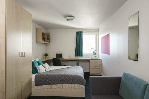 Arena Village - Campus Accommodation, Забронировать Хостел Лидс Западный Йоркшир, рядом с Парк мира имени Шри Чинмоя