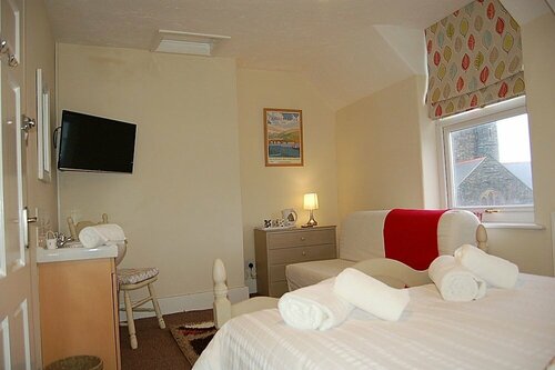 Saint Cadfans Lodge, Prenota Bed & breakfast Tywyn 