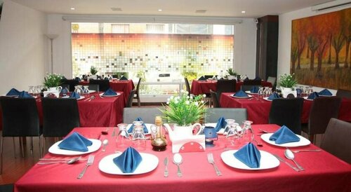 Mirador del Recuerdo, Забронировать Отель Отели Богота с парковкой, рядом с CORFERIAS Bogota Convention Center, Парковка