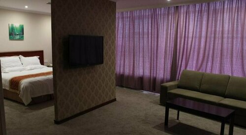 GreenTree Inn Suzhou Guanqian Yangyuxiang Metro Station Business Hotel