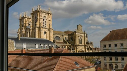 Hôtel de la cloche, Забронировать Отель Отели Витри-ле-Франсуа с парковкой, Парковка