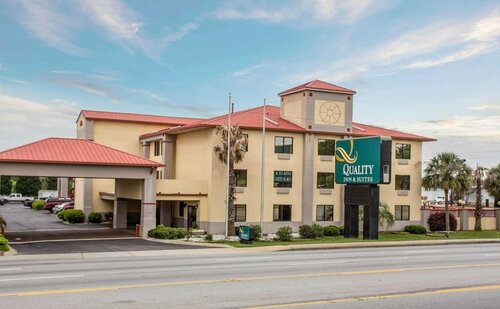 Quality Inn & Suites Ft. Jackson Maingate, Забронировать Отель Колумбия 