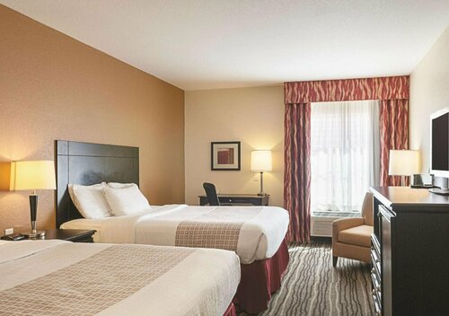 La Quinta Inn & Suites by Wyndham Slidell - North Shore Area, Rezervovat Hotel Slidell hotely s bazénem, Bazén