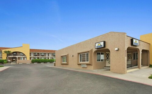 Comfort Inn near Hearst Castle - Cambria, Забронировать Мини-отель Камбрия San Luis Obispo County