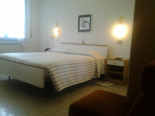 Hotel Pensione Paola, Забронировать Отель Отели Кьянчано-Терме с парковкой, Парковка