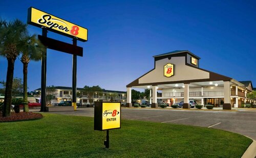 Super 8 by Wyndham Gulfport Airport NW/Near Biloxi, Đặt Khách sạn mini Gulfport Mississippi Gulf Coast