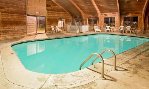 Super 8 by Wyndham Metropolis, Buchen Sie Gasthaus Motels in Metropolis, Motel