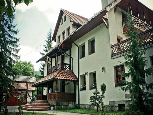 Penzion U Ráztoky, Prenota Hotel Hotel economici a Slovacko