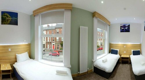 Botanic Rest Bed & Breakfast, Забронировать Отель Отели Графства Антрим с парковкой, Парковка