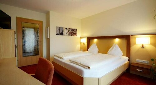 Hotel Himmelreich, Rezerwuj Hotel Wals-Siezenheim Flachgau