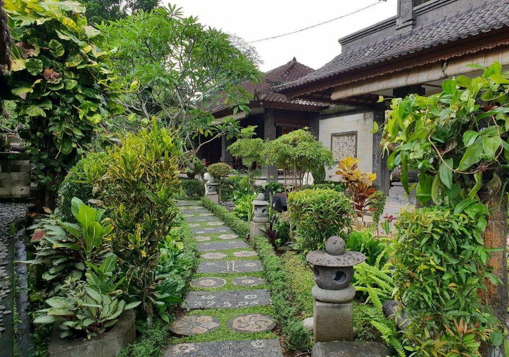 Liyer Spirit House