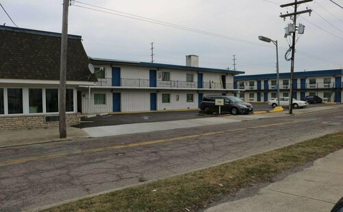 Inn Town Motel Columbus, Rezerwuj Motel Hotele w Ohio z parkingiem, Parking