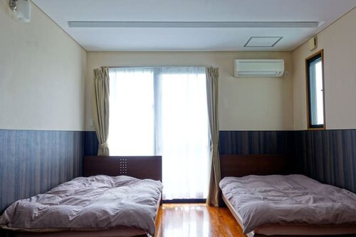 Pension Sea Shine, Book Hotel Okinawa hoteller med parkering, Parkering