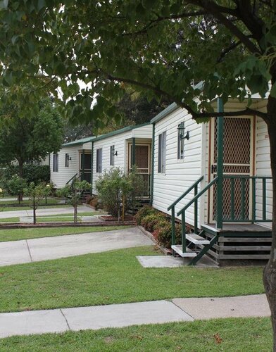 Wodonga Caravan & Cabin Park, Buchen Sie Hotel Hotels in Murray River mit Parkplatz, Parkplätze
