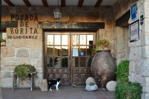 Posada de Zorita de los Canes, Book Pension  