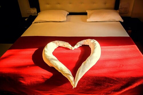Royal Paradise Hotel, Buchen Sie Hotel Yesade Maharashtra
