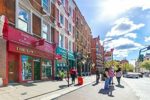 Earls Court Suites by Whelans, Забронировать Отель Кенсингтон и Челси Лондон, рядом с Kensington Town Hall