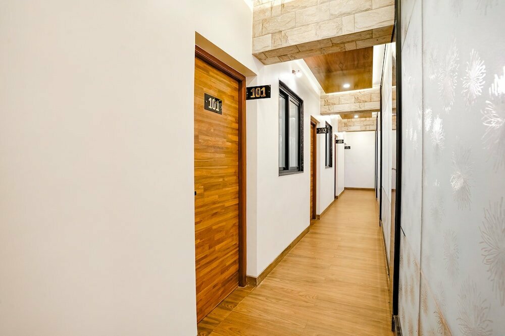FabHotel Viva House - Talegaon