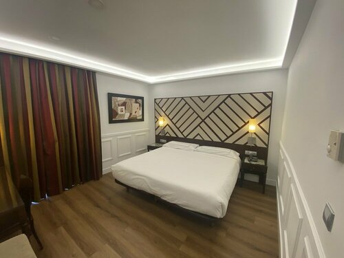 Hotel Boutique Atrio by anthology hoteles, Забронировать Бутик-отель Отели Вальядолид с завтраком, рядом с Церковь Сан-Бенито, Завтраки