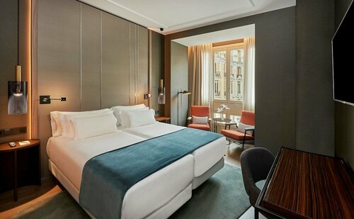 NH Collection Madrid Gran Vía, Забронировать Отель Отели Мадрида 4 звезды, рядом с Новисьядо, 4*