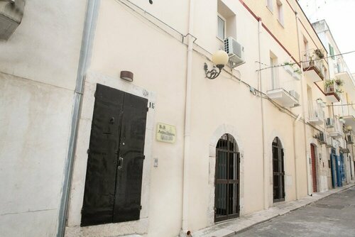 Antica Dimora B&B Canosa, Book Bed and Breakfast Hoteller i Murgia med parkering, Parkering