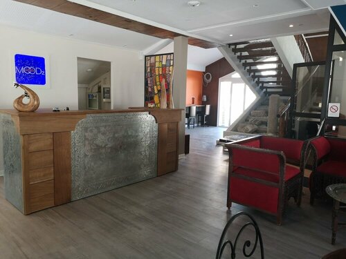 Moodz Hotel, Book Hotel Pont-Eveque 