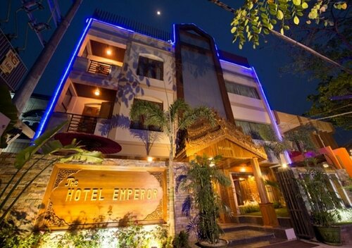 The Hotel Emperor, Забронировать Отель Отели Мандалая 3 звезды, рядом с Mandalay Marionettes Theater, 3*