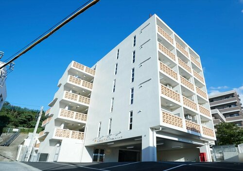 Creass Hotel TSUBOGAWA Marche, Book Hotel Hoteller i Okinawa med parkering, Parkering