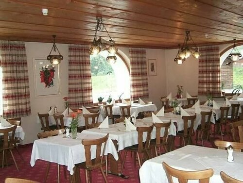 Hotel Acla Filli, Забронировать Отель Отели Цернец с завтраком, рядом с Информационный центр Швейцарского национального парка, Завтраки
