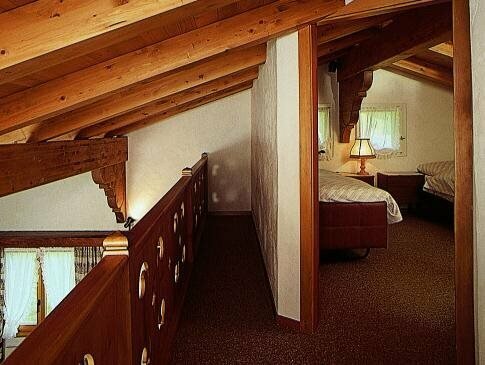 Hotel Alphorn Gstaad GmbH, Забронировать Отель Занен Гштад, рядом с Горнолыжный подъемник Еггли