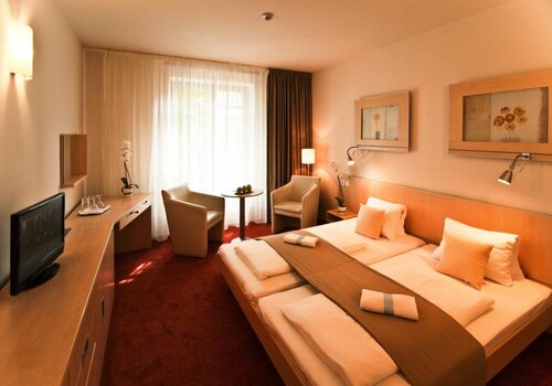 Spa Hotel Felicitas, Book Ferieresort Hoteller i Central Bohemia med parkering, Parkering