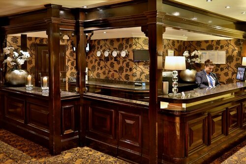 The Bull Hotel, Peterborough, Rezervați Hotel Hoteluri de afaceri în Merseyside, 4* 5*