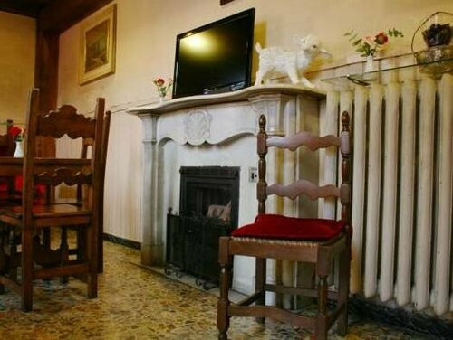 Hotel Fedora, Забронировать Отель Фортецца да Бассо Флоренция, рядом с Генеральное консульство Испании во Флоренции