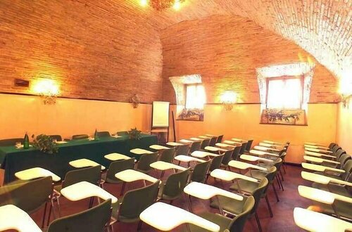 Hotel Miramonti, Забронировать Отель Отели Риети с парковкой, Парковка